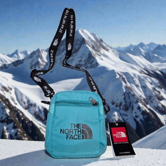 The North Face Teal Crossbody Bag-BNWT-Made In Korea Exclusive!! - Picture 4 of 4